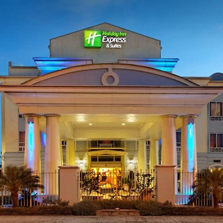 Holiday Inn Express Trincity By Ihg Exterior foto