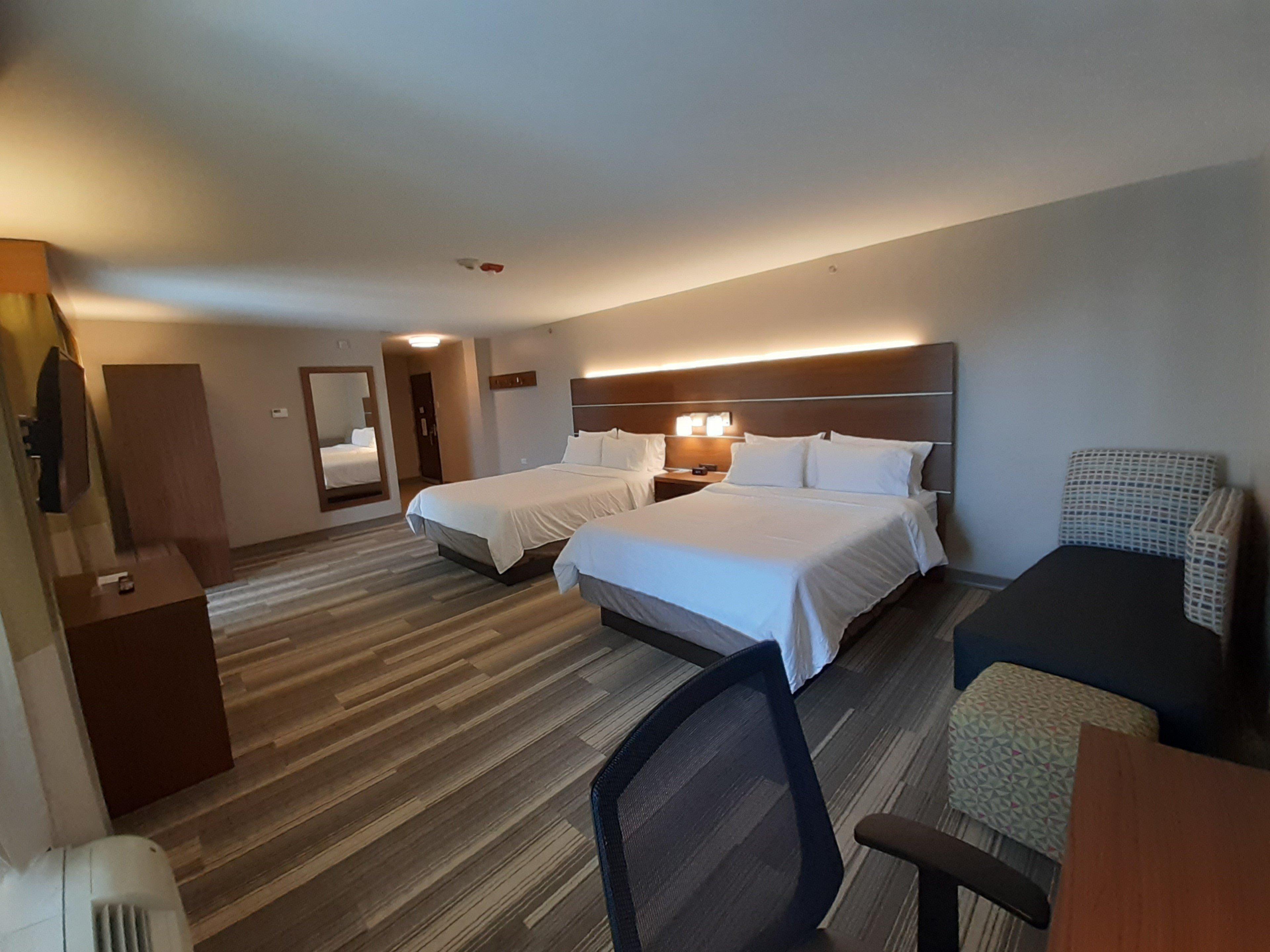 Holiday Inn Express Trincity By Ihg Exterior foto