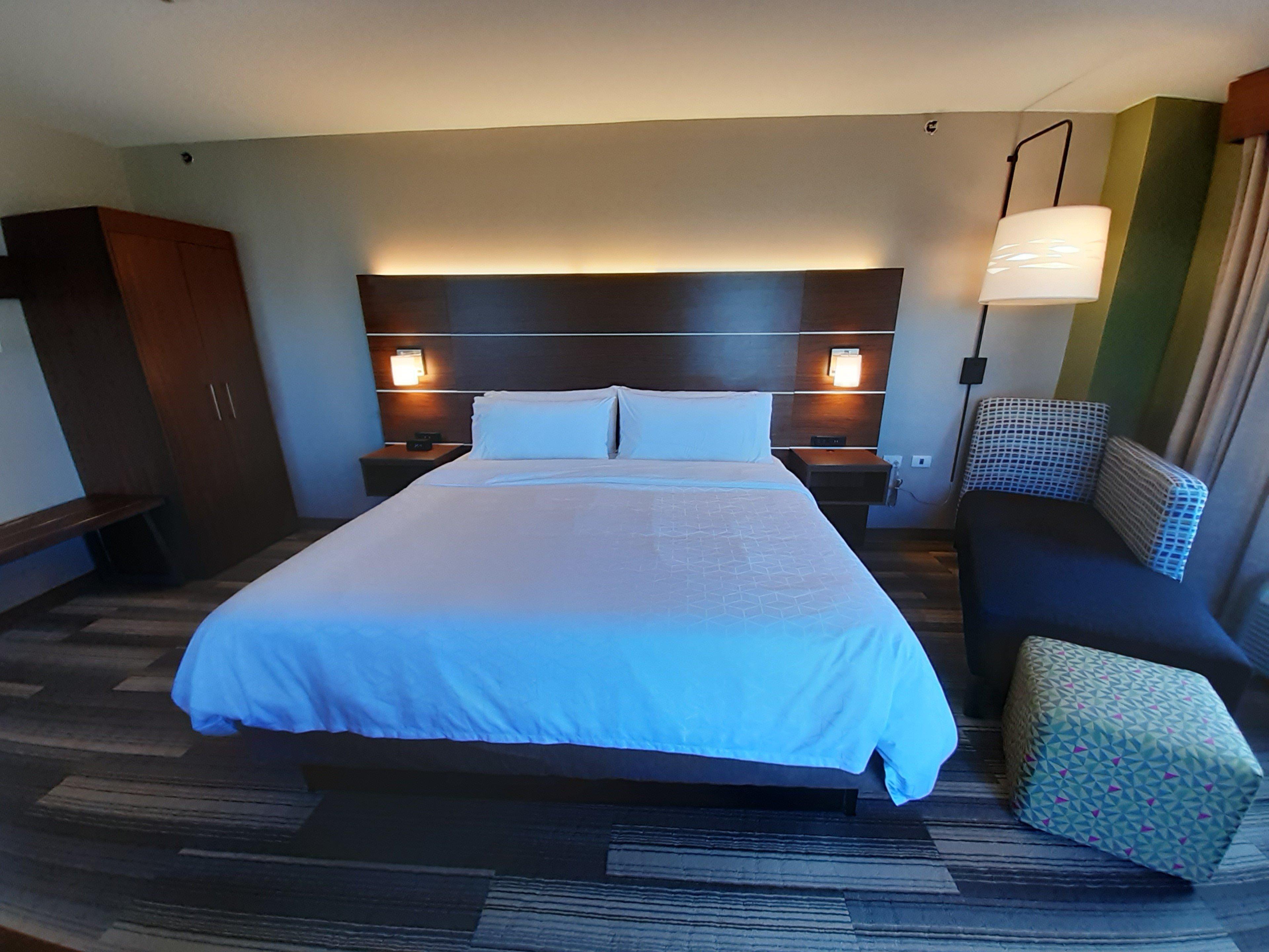 Holiday Inn Express Trincity By Ihg Exterior foto
