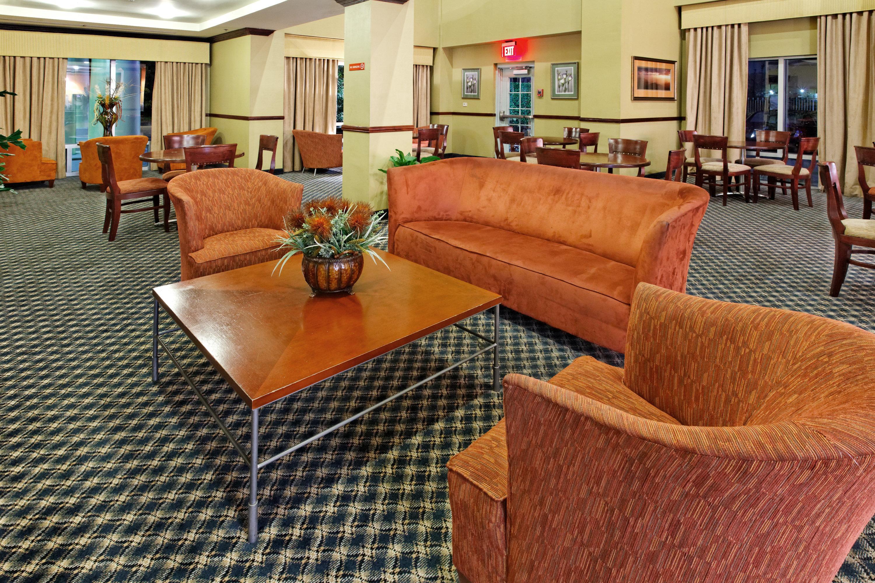 Holiday Inn Express Trincity By Ihg Exterior foto
