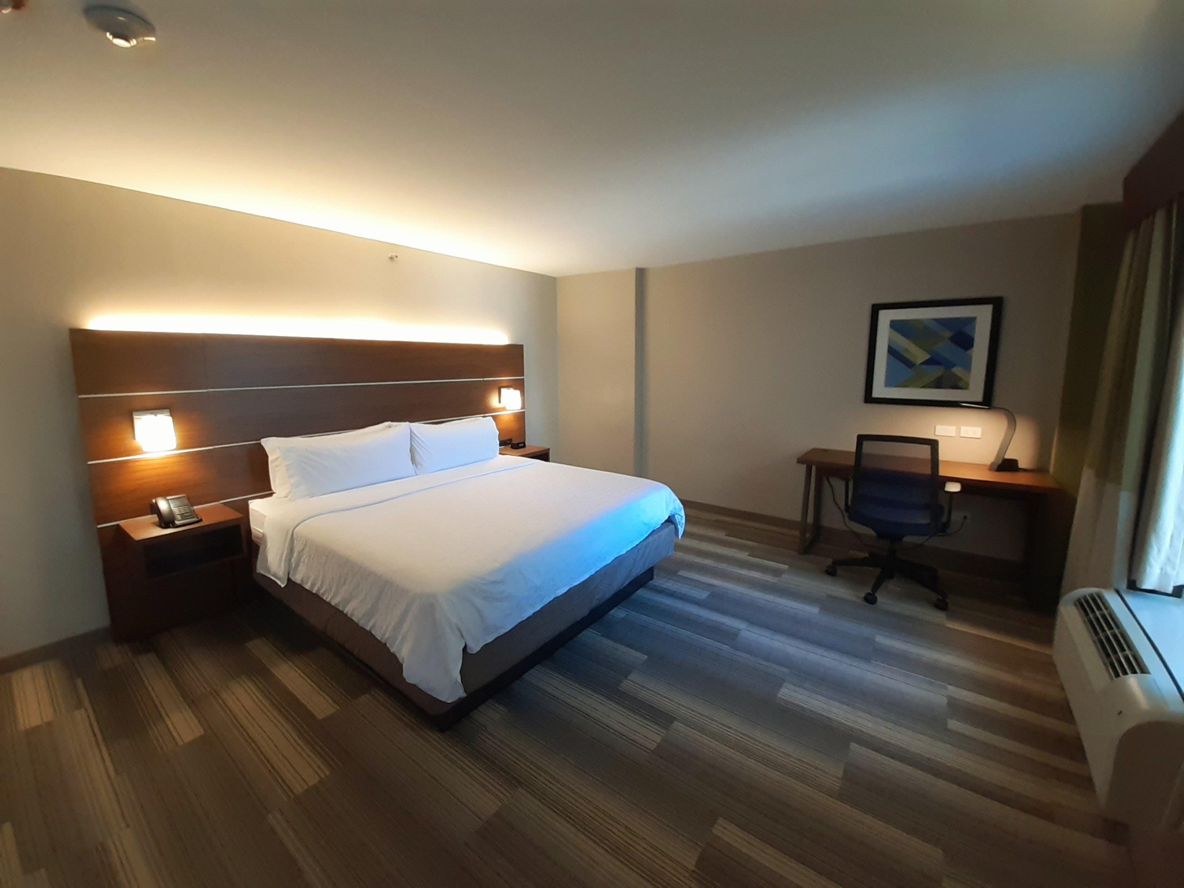 Holiday Inn Express Trincity By Ihg Exterior foto