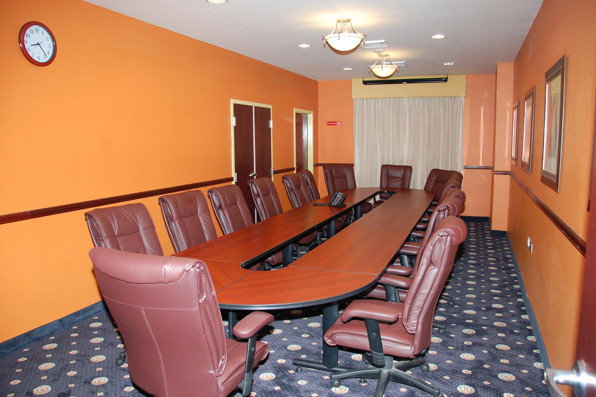 Holiday Inn Express Trincity By Ihg Exterior foto
