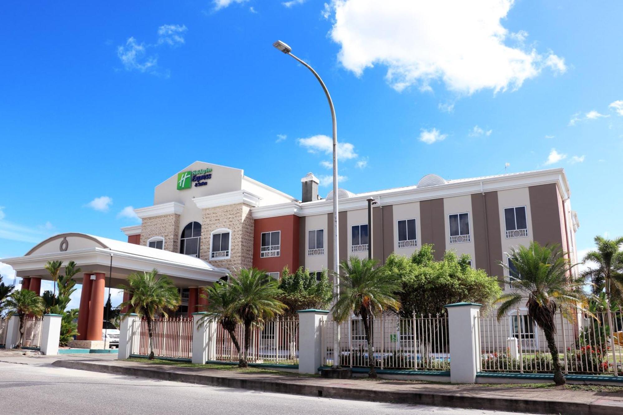 Holiday Inn Express Trincity, An Ihg Hotel Piarco Exterior foto